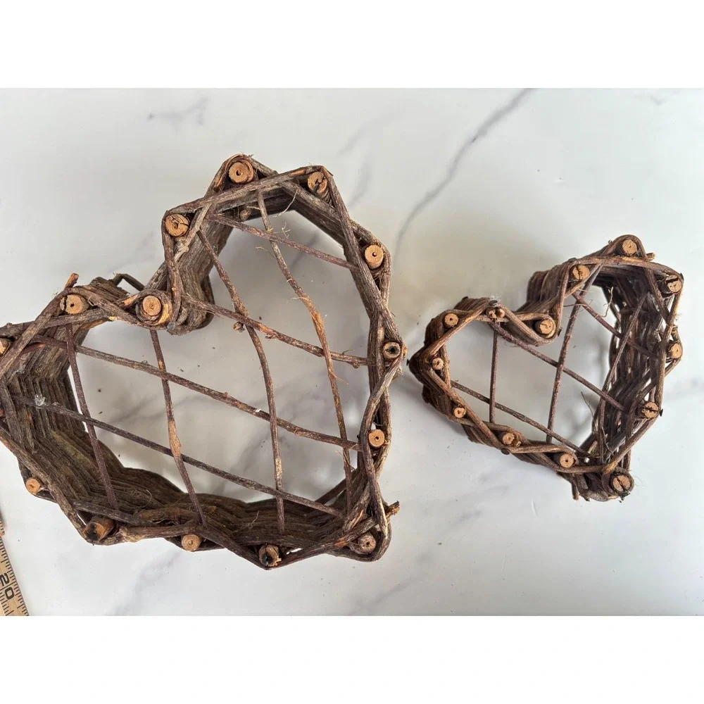 Set of 2 Rustic Woven Grapevine Heart Baskets Farmhouse Primitive Decor Brown